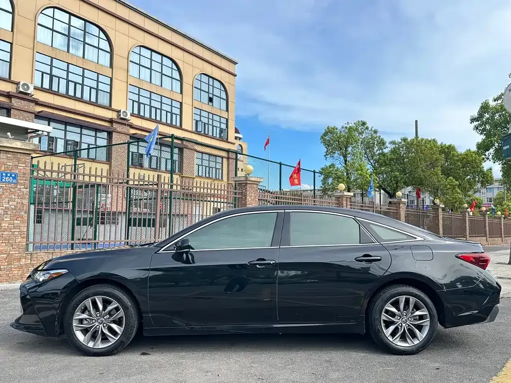 Toyota Avalon 2021 из CN, фото 4