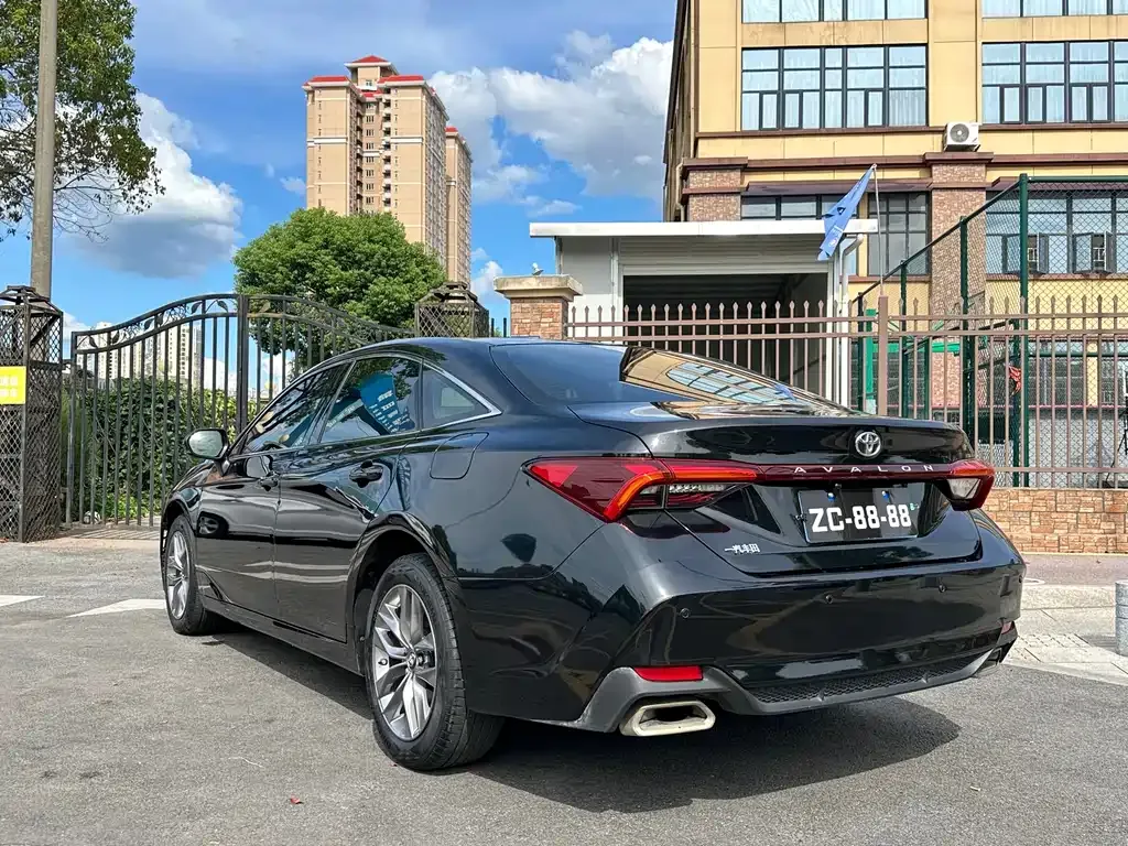 Toyota Avalon 2021 из CN, фото 5