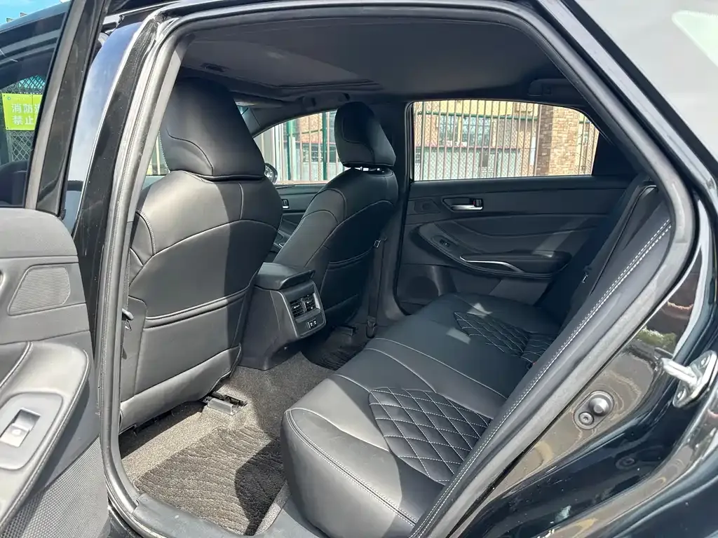 Toyota Avalon 2021 из CN, фото 8