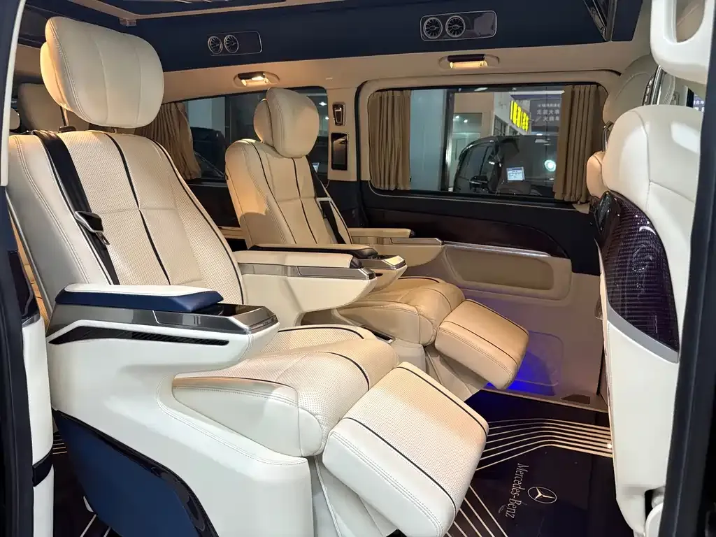 Mercedes-Benz V-Class 2022 из CN, фото 9