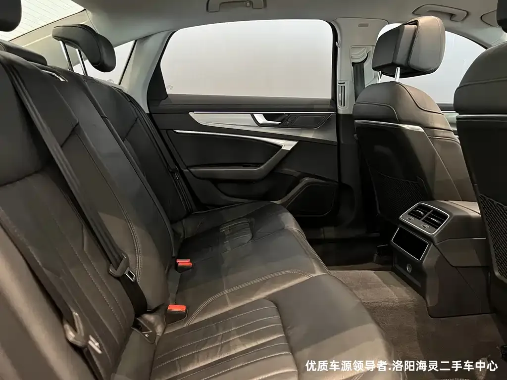 Audi A6L 2021 из CN, фото 7