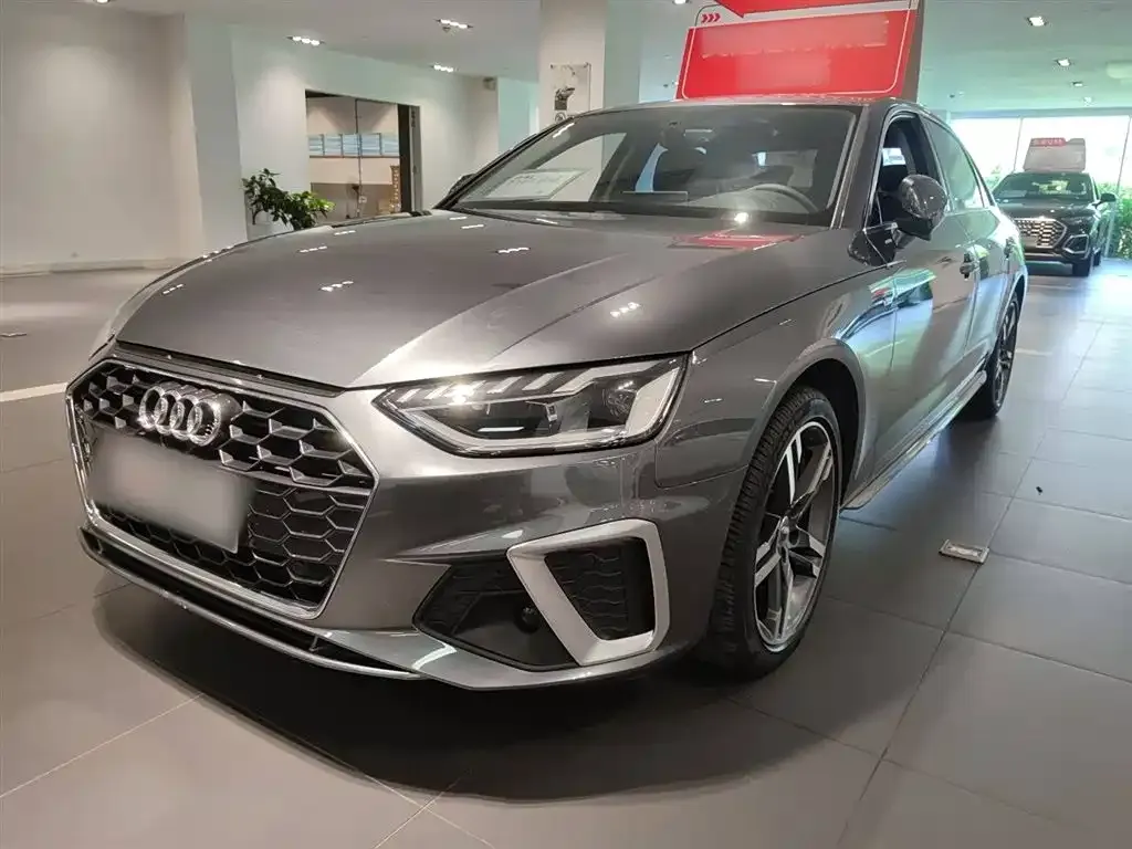 Audi A4L 2021 из CN, фото 1
