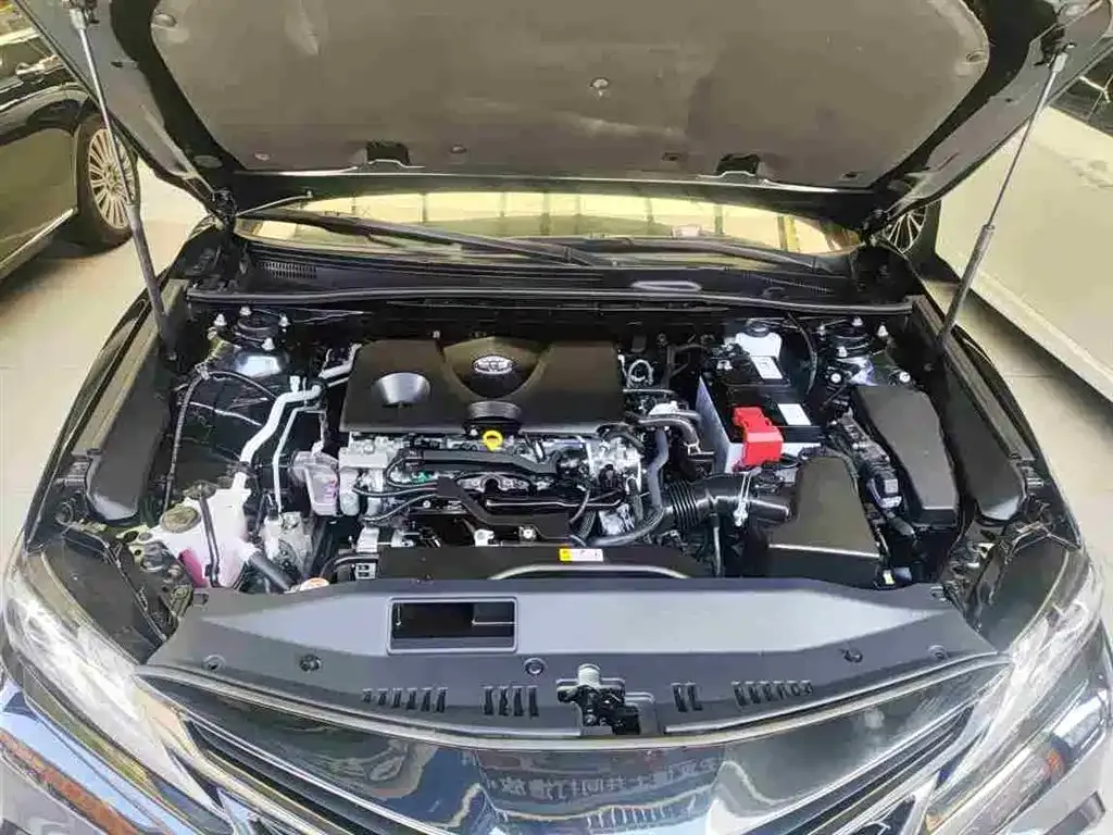 Toyota Camry 2023 из CN, фото 10