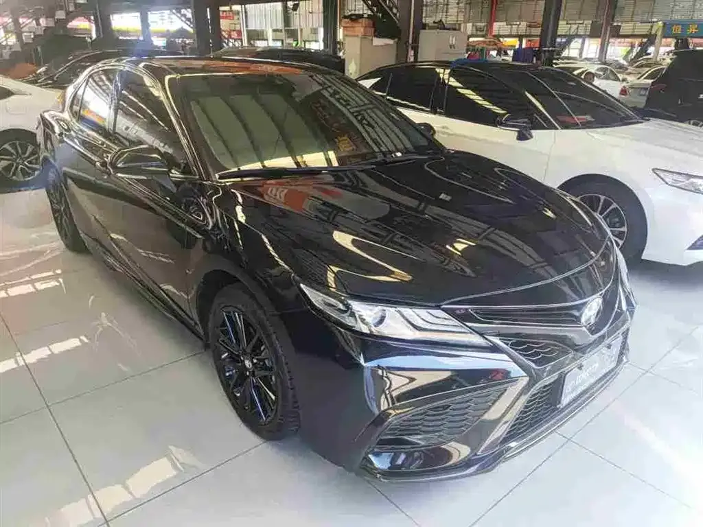 Toyota Camry 2023 из CN, фото 6
