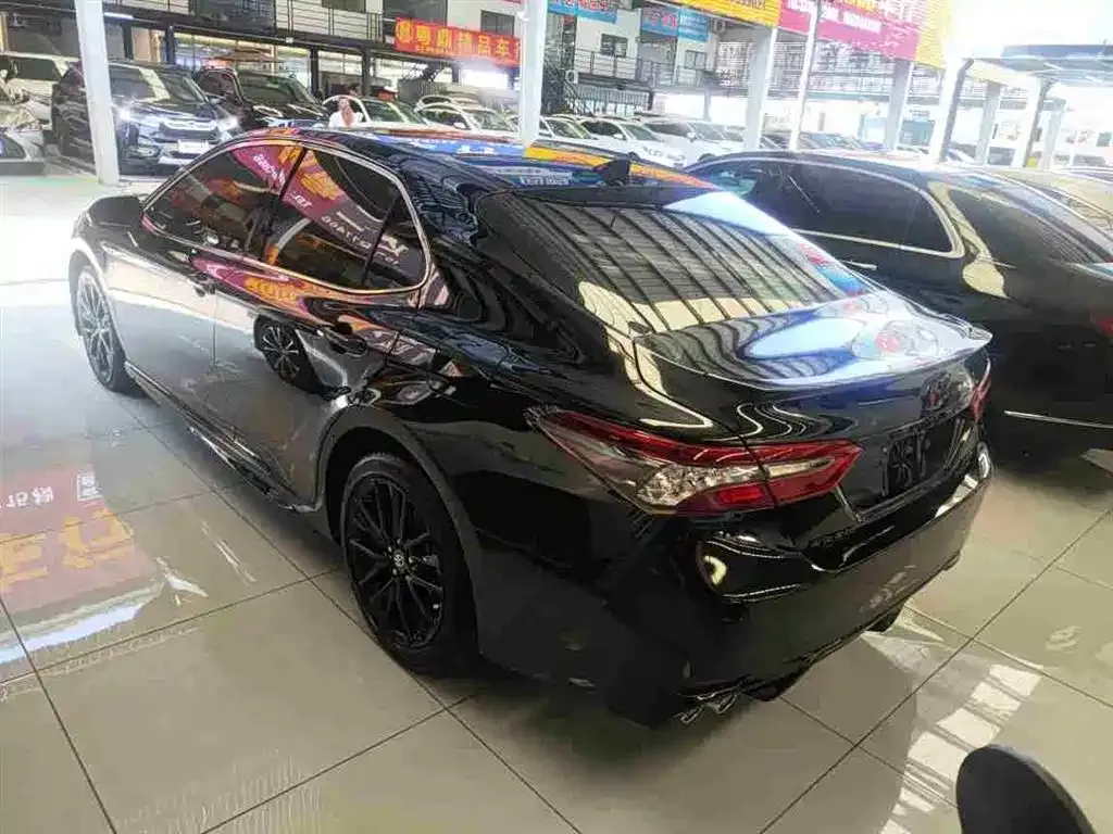 Toyota Camry 2023 из CN, фото 7