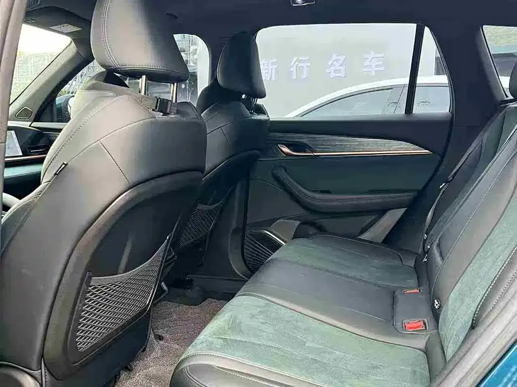 Geely Xingyue L 2023 из CN, фото 5