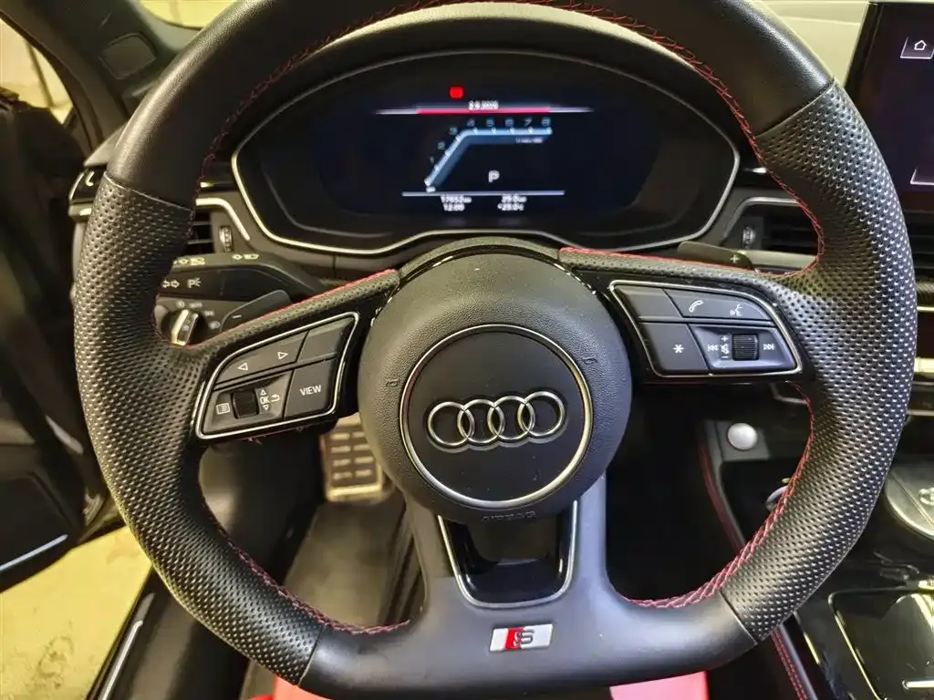 Audi S4 2024 из CN, фото 7