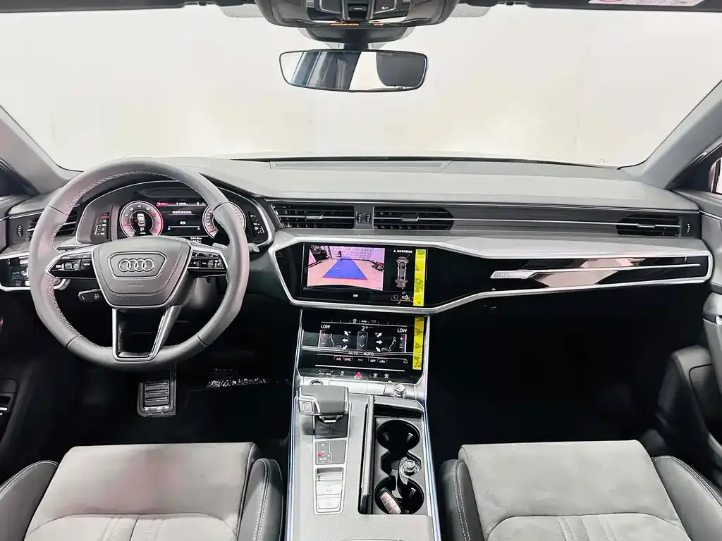 Audi A6L 2025 из CN, фото 10