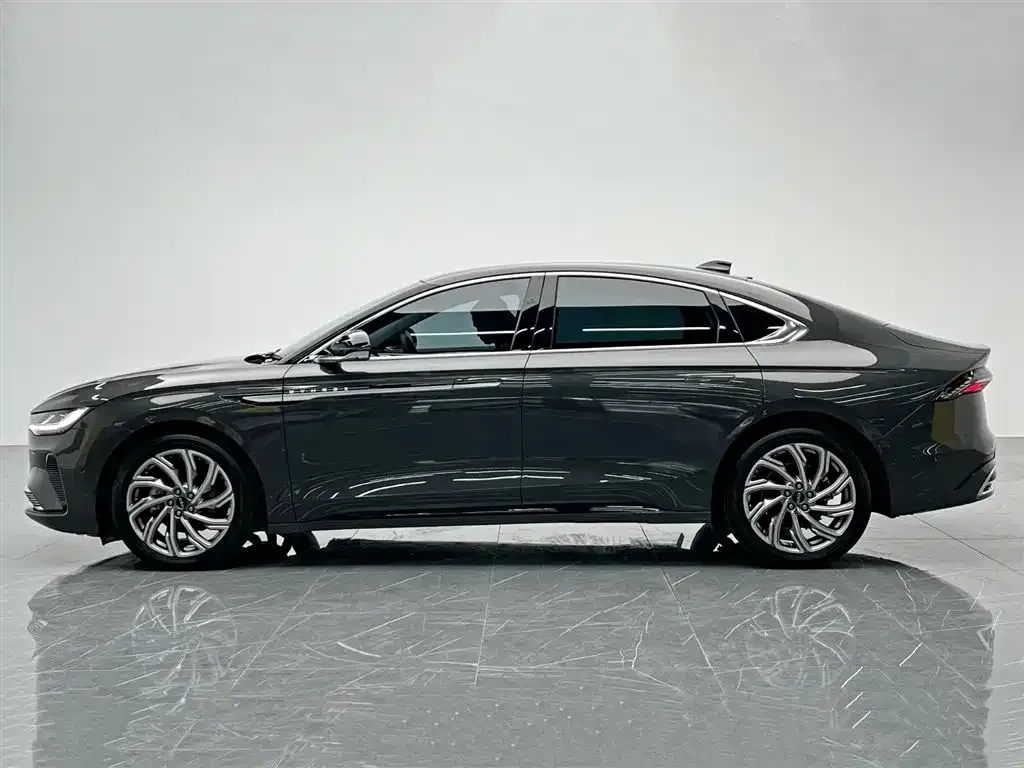 Lincoln Z 2023 из CN, фото 3