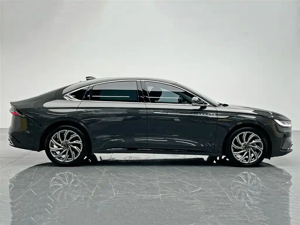 Lincoln Z 2023 из CN, фото 7