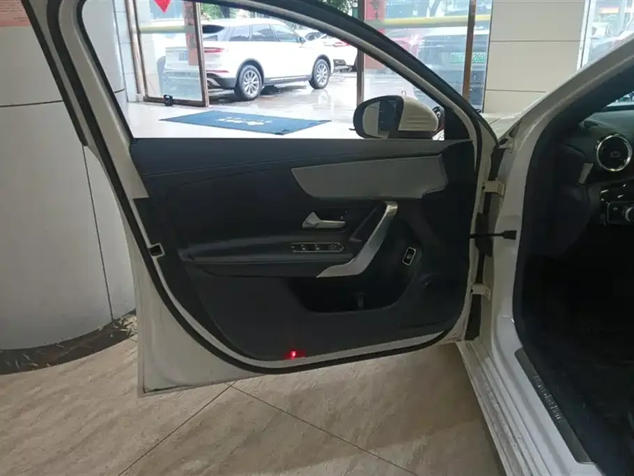 Mercedes-Benz A-Class 2021 из CN, фото 7