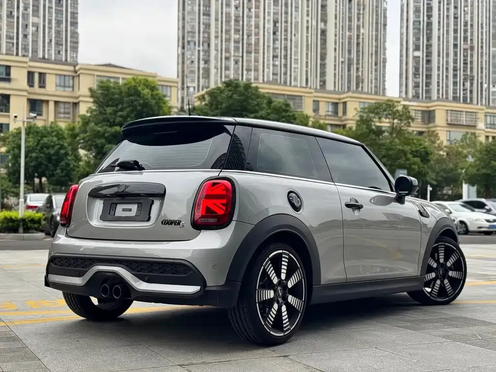 MINI Cooper (3-door) 2024 из CN, фото 4