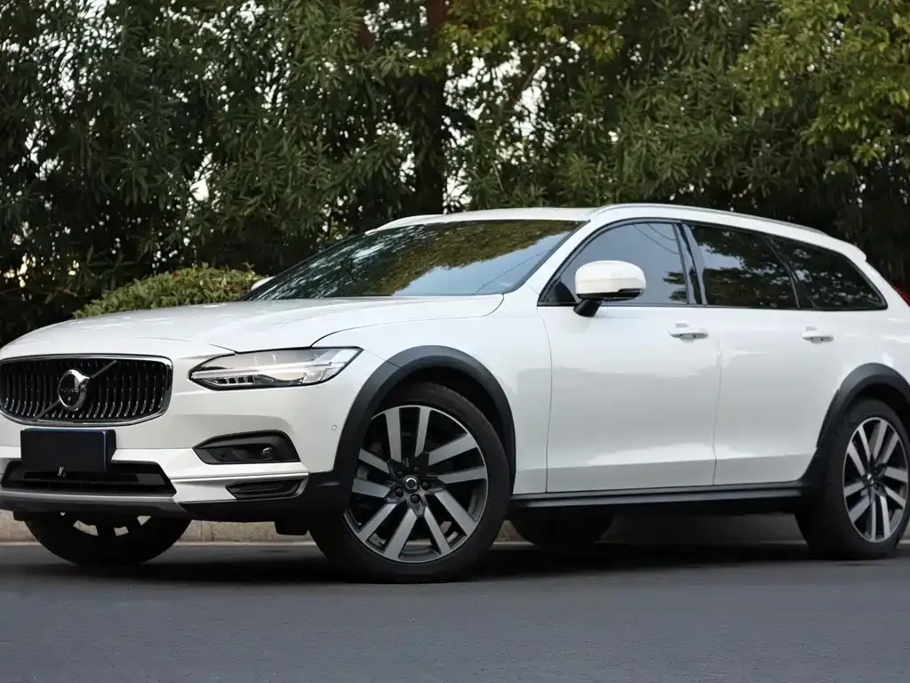 Volvo V90 2023 из CN, фото 2