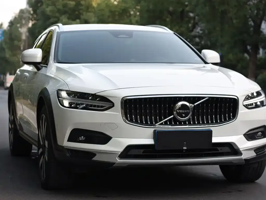 Volvo V90 2023 из CN, фото 3