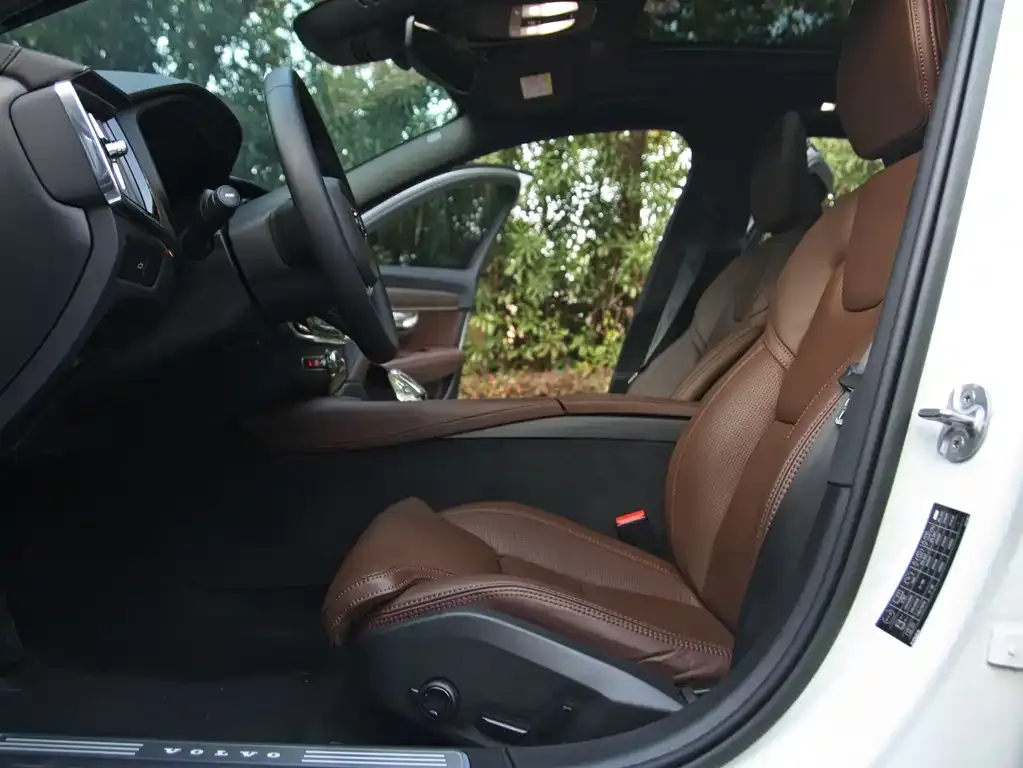 Volvo V90 2023 из CN, фото 8