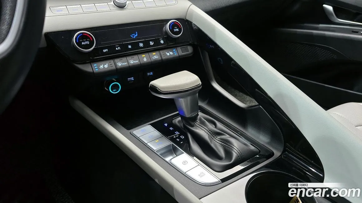 Hyundai AVANTE — фото 9