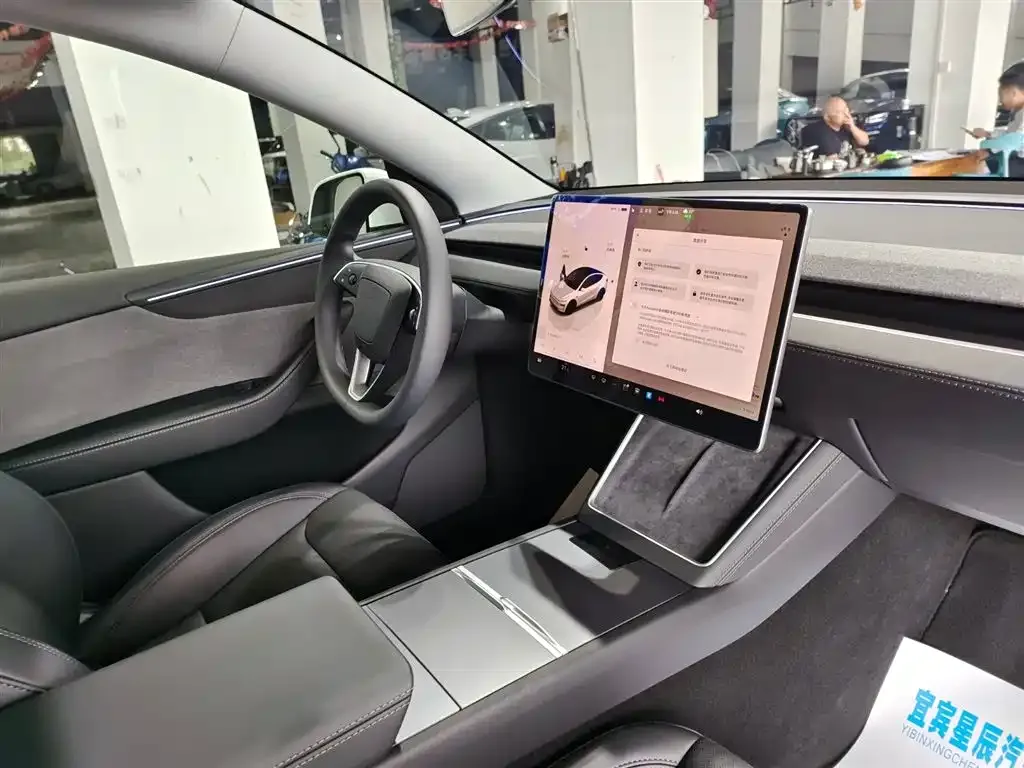 Tesla Model Y 2025 из CN, фото 9