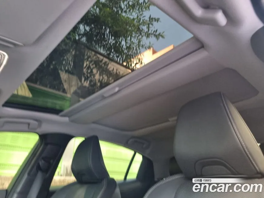 Toyota Prius — фото 10
