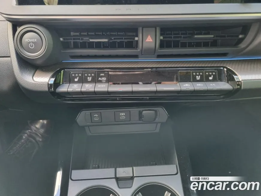 Toyota Prius — фото 6