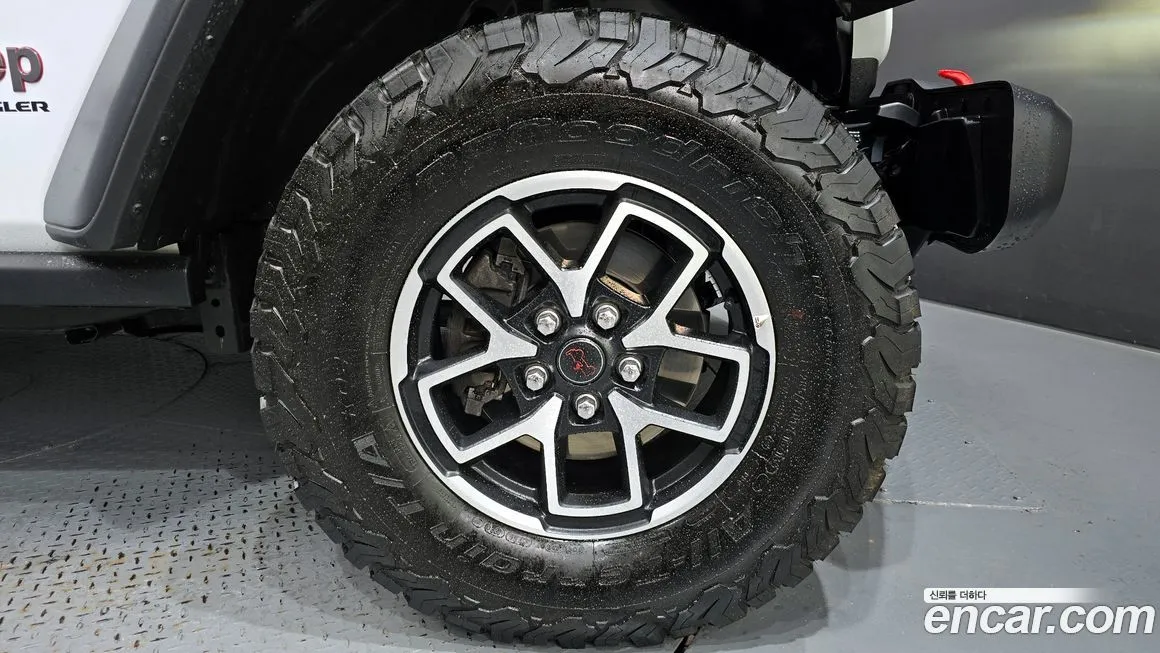 Jeep Wrangler 2024 из KR, фото 5