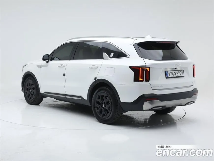 Kia Sorento — фото 4