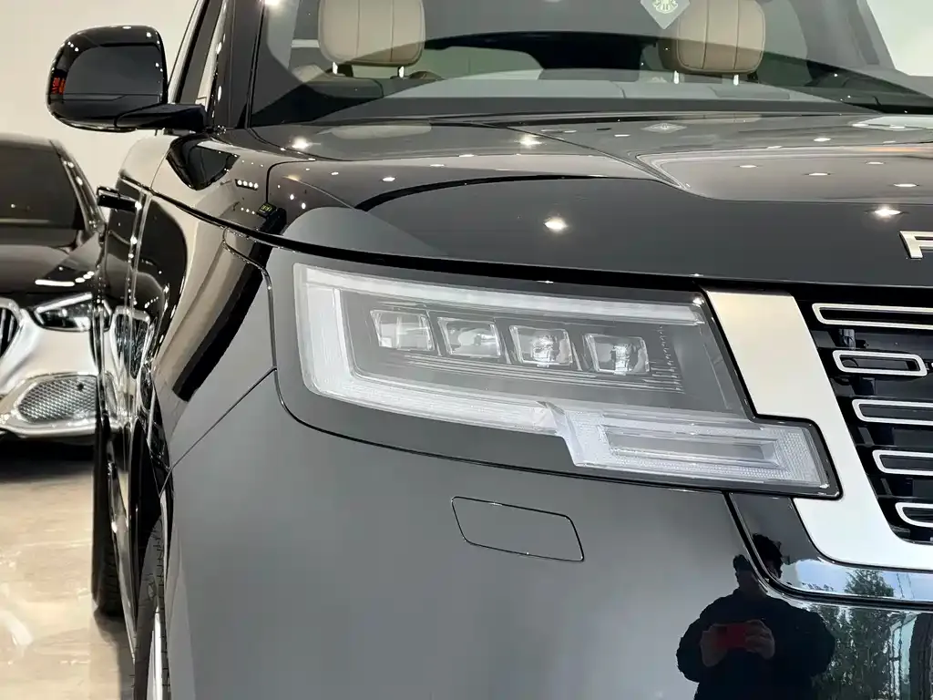 Land Rover Range Rover 2025 из CN, фото 3