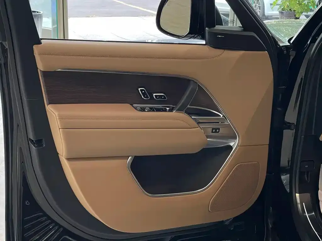 Land Rover Range Rover 2025 из CN, фото 6