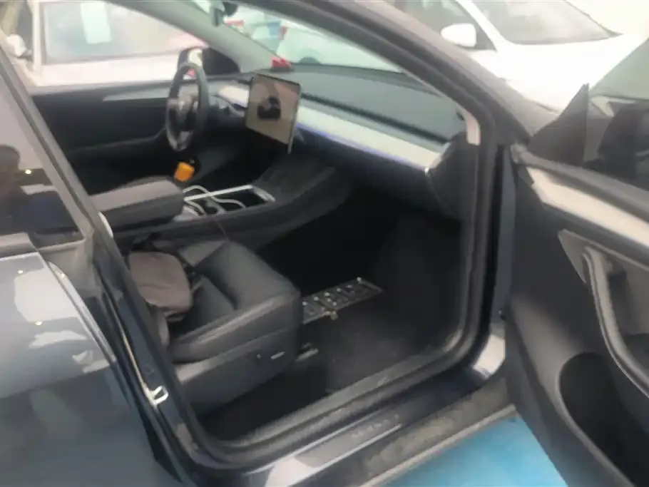Tesla Model Y 2024 из CN, фото 8