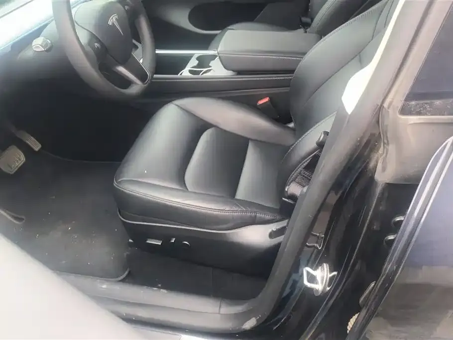 Tesla Model Y 2024 из CN, фото 9