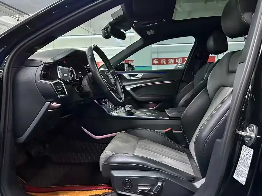 Audi A6L 2023 из CN, фото 5