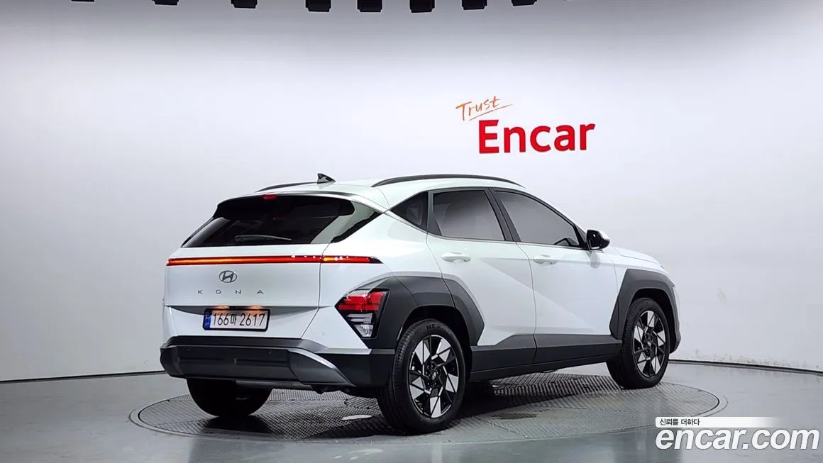 Hyundai Kona — фото 2