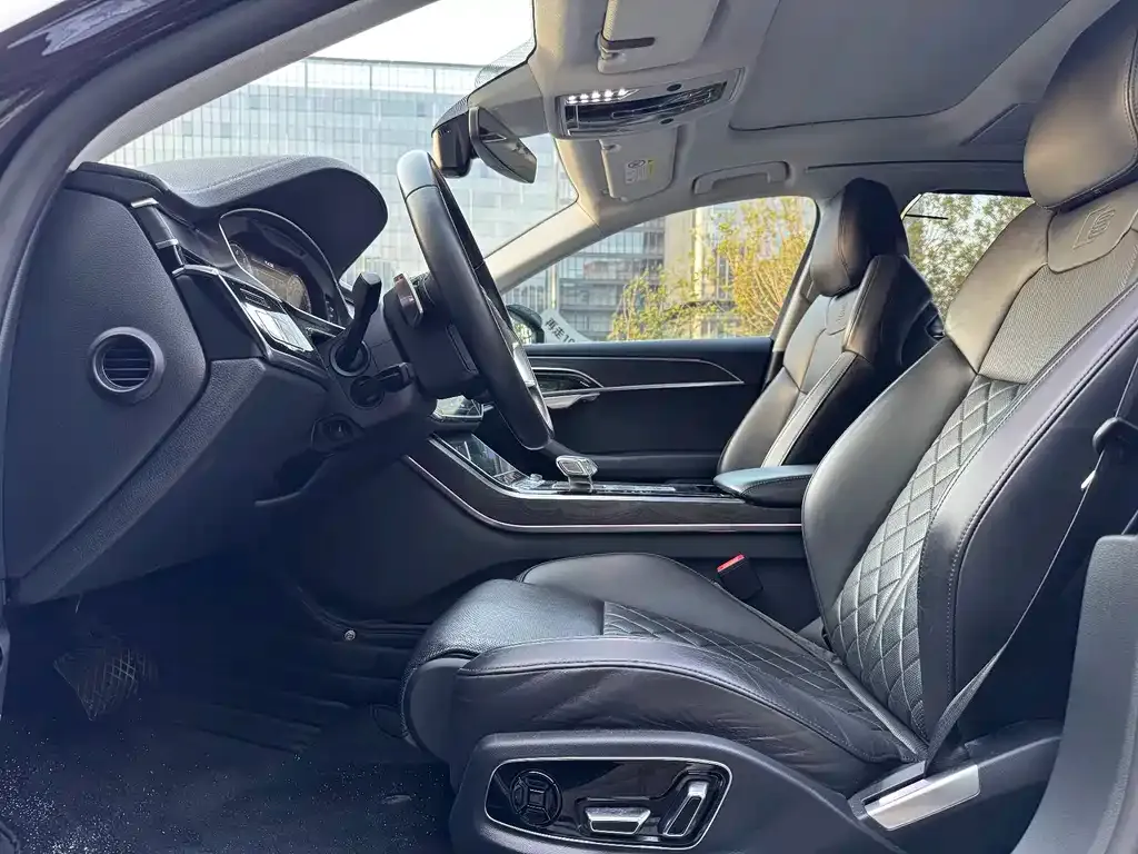 Audi A8 2021 из CN, фото 10