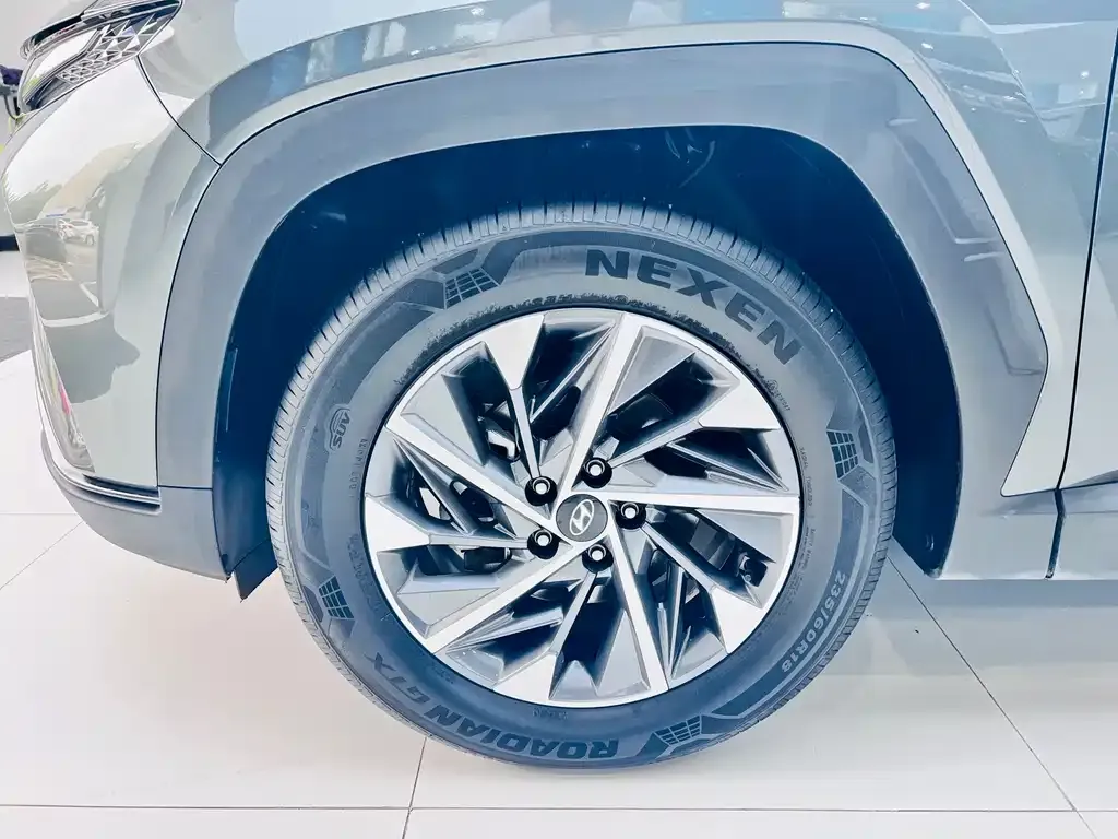 Hyundai Tucson 2022 из CN, фото 4