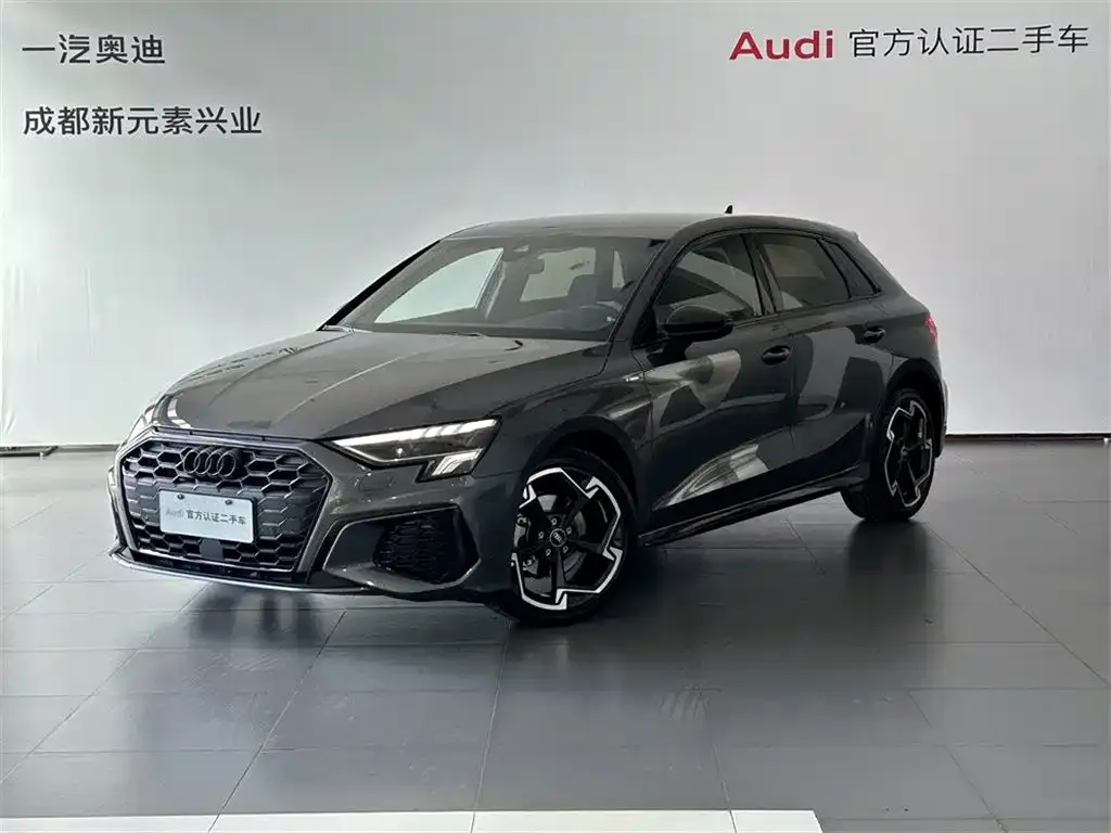 Audi A3 2024 из CN, фото 1