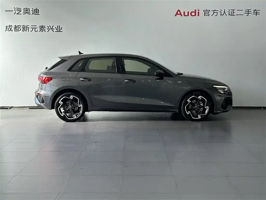 Audi A3 2024 из CN, фото 3