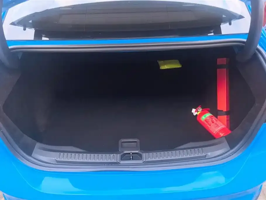 Ford Focus 2023 из CN, фото 4
