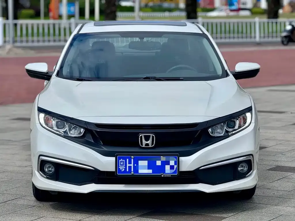 Honda Civic 2021 из CN, фото 2