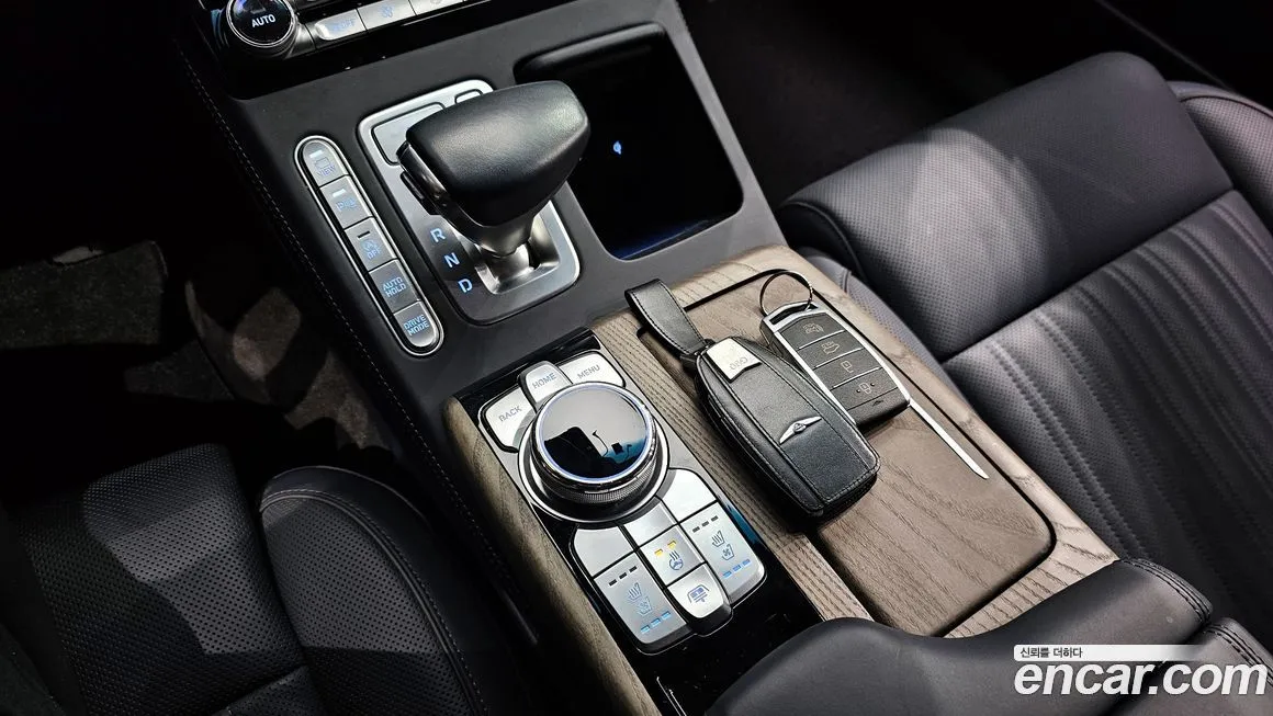 Genesis G90 — фото 9