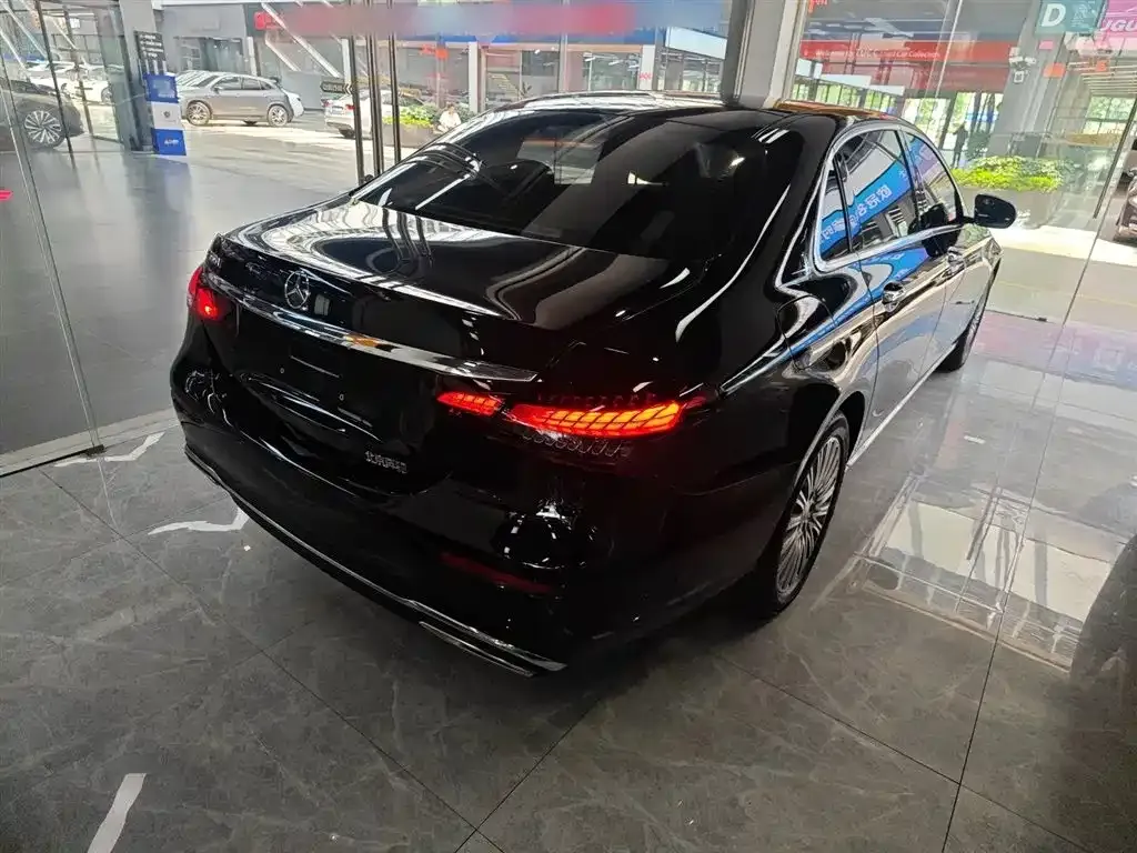 Mercedes-Benz E-Class 2023 из CN, фото 7