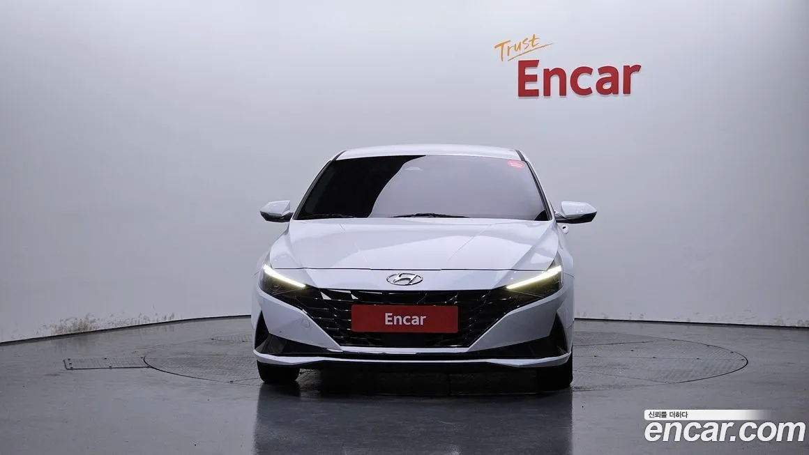 Hyundai AVANTE — фото 3