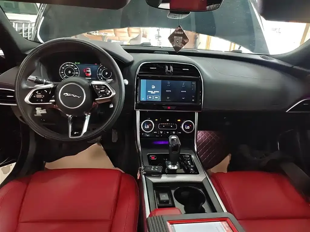 Jaguar XEL 2022 из CN, фото 10