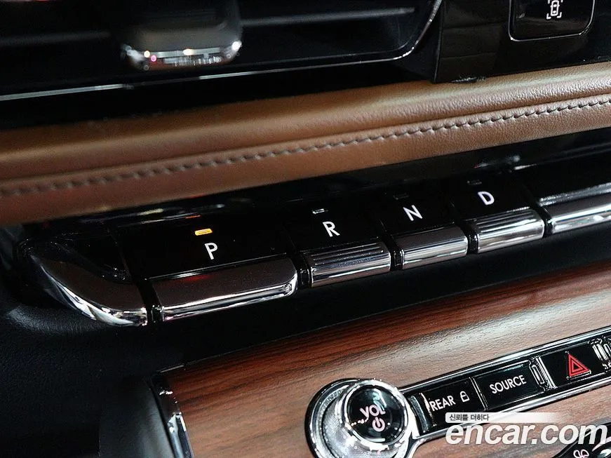 Lincoln Aviator — фото 9