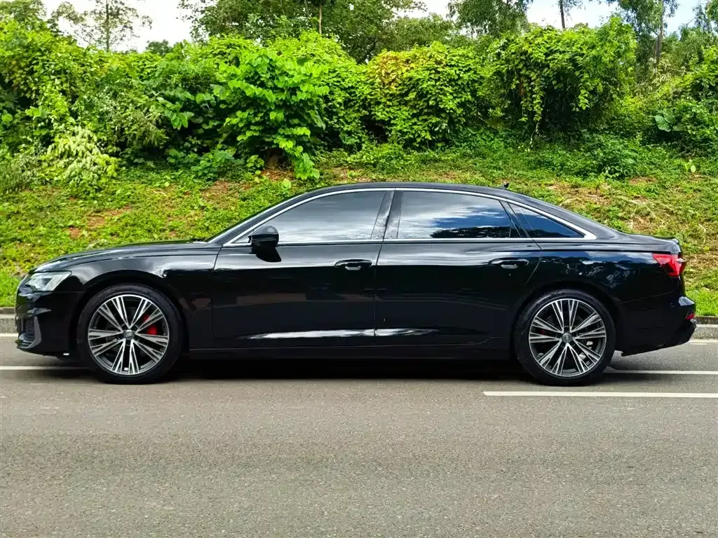 Audi A6L 2021 из CN, фото 4
