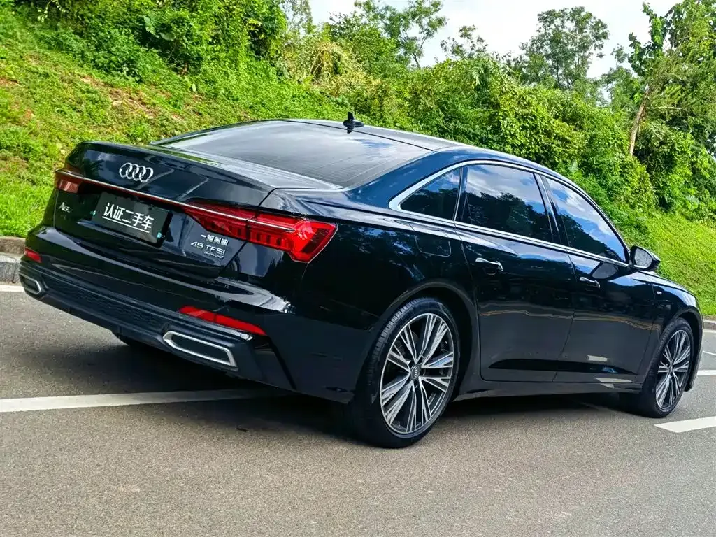 Audi A6L 2021 из CN, фото 7