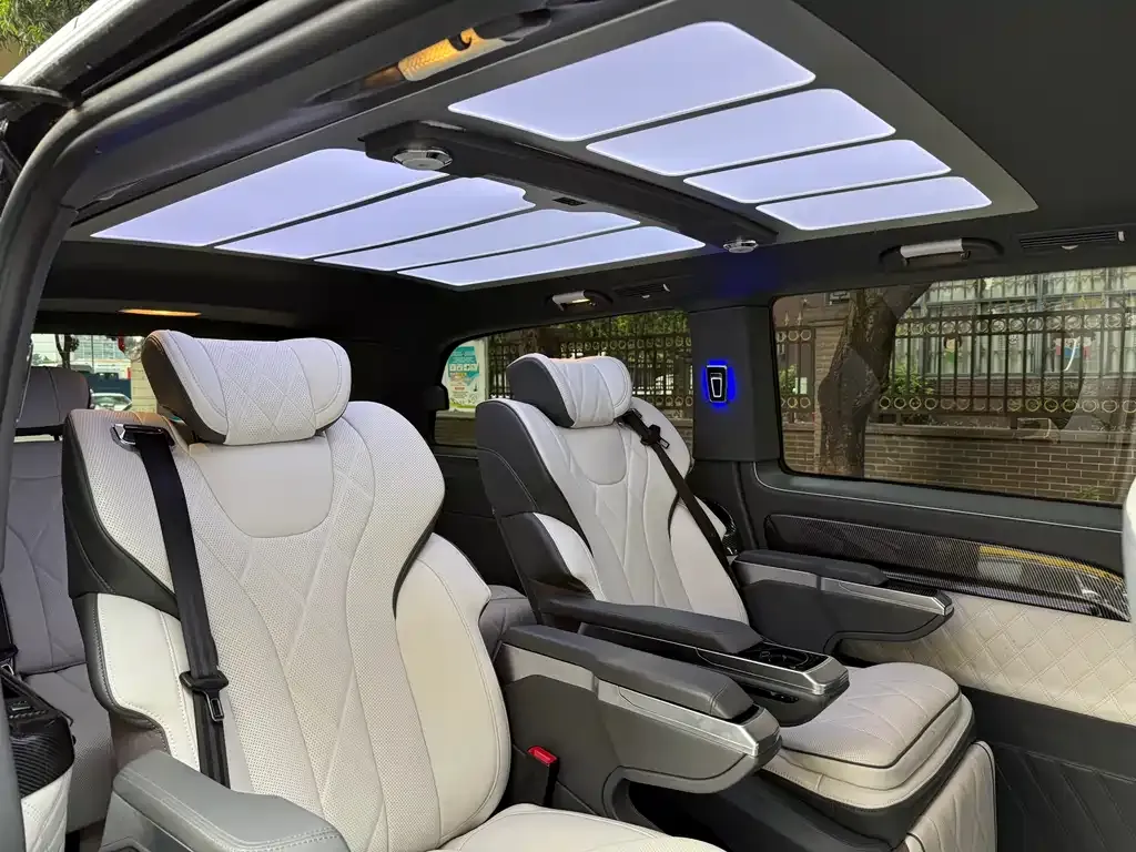 Mercedes-Benz Vito 2024 из CN, фото 8
