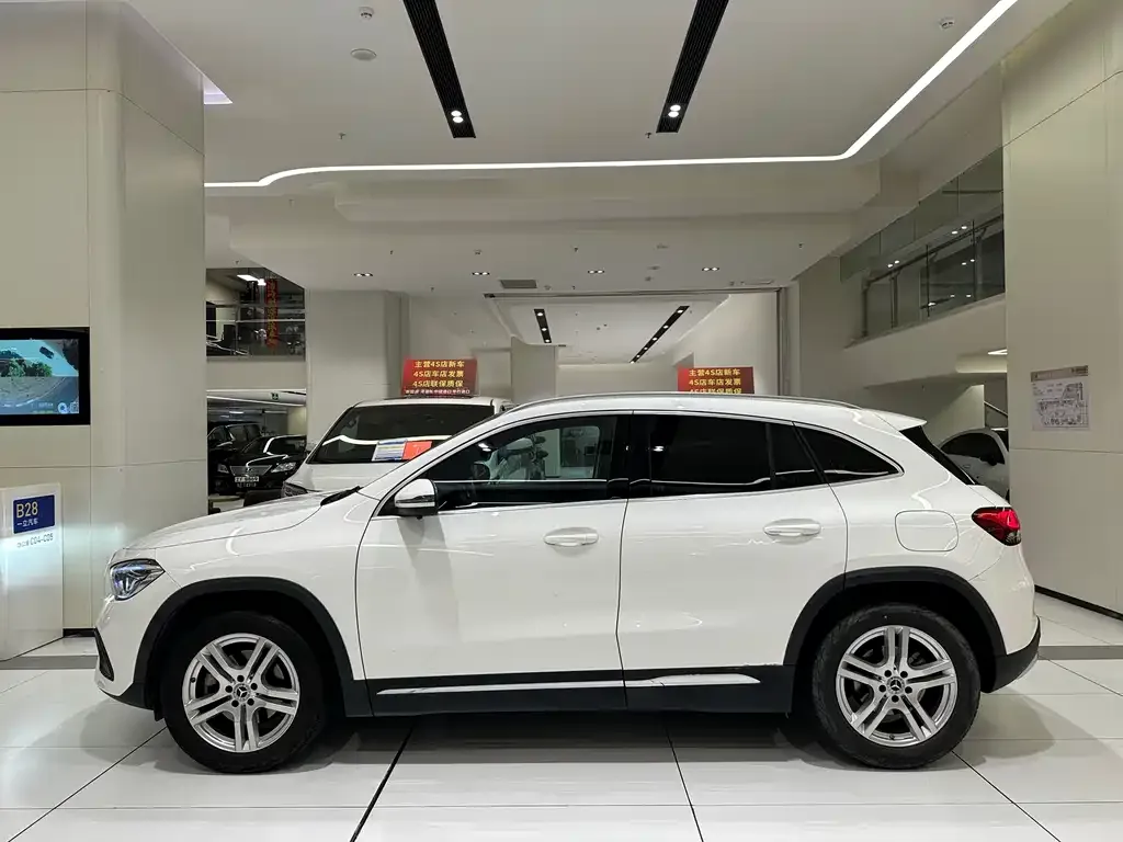 Mercedes-Benz GLA 2022 из CN, фото 2