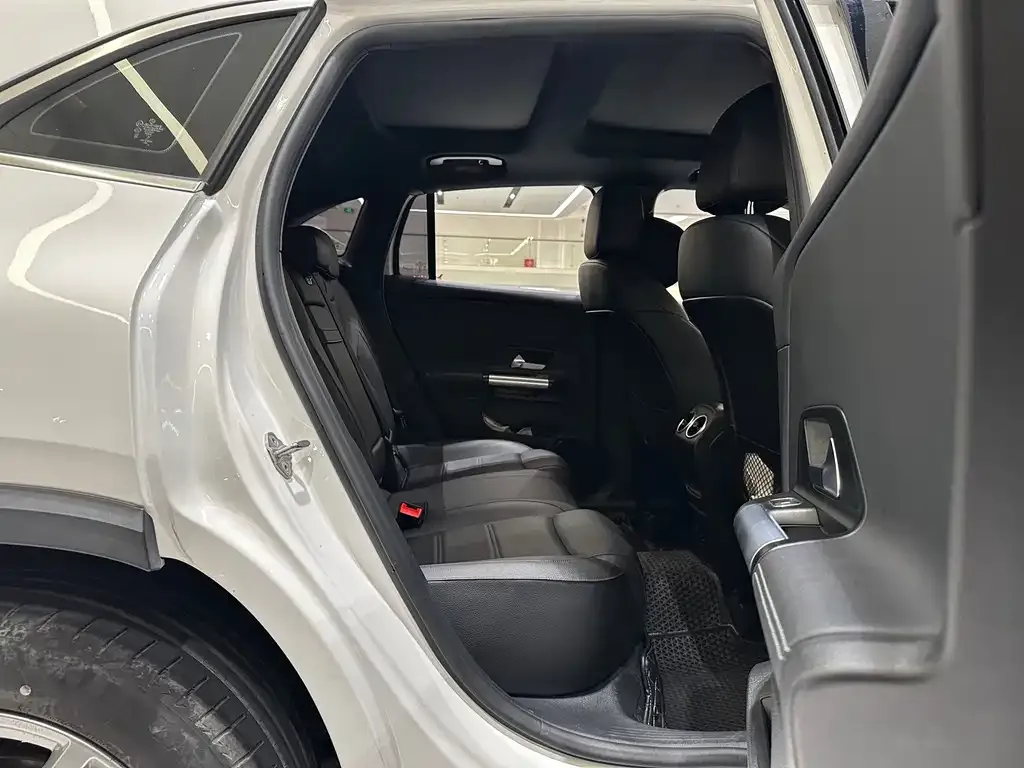Mercedes-Benz GLA 2022 из CN, фото 8