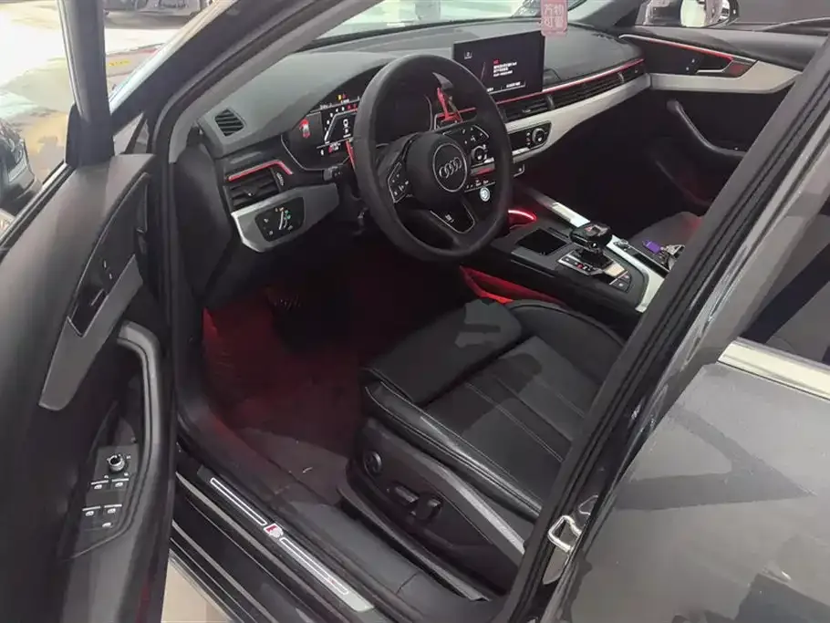 Audi A4L 2022 из CN, фото 9
