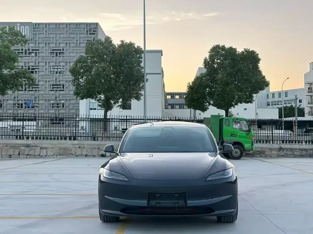 Tesla Model 3 2025 из CN, фото 1