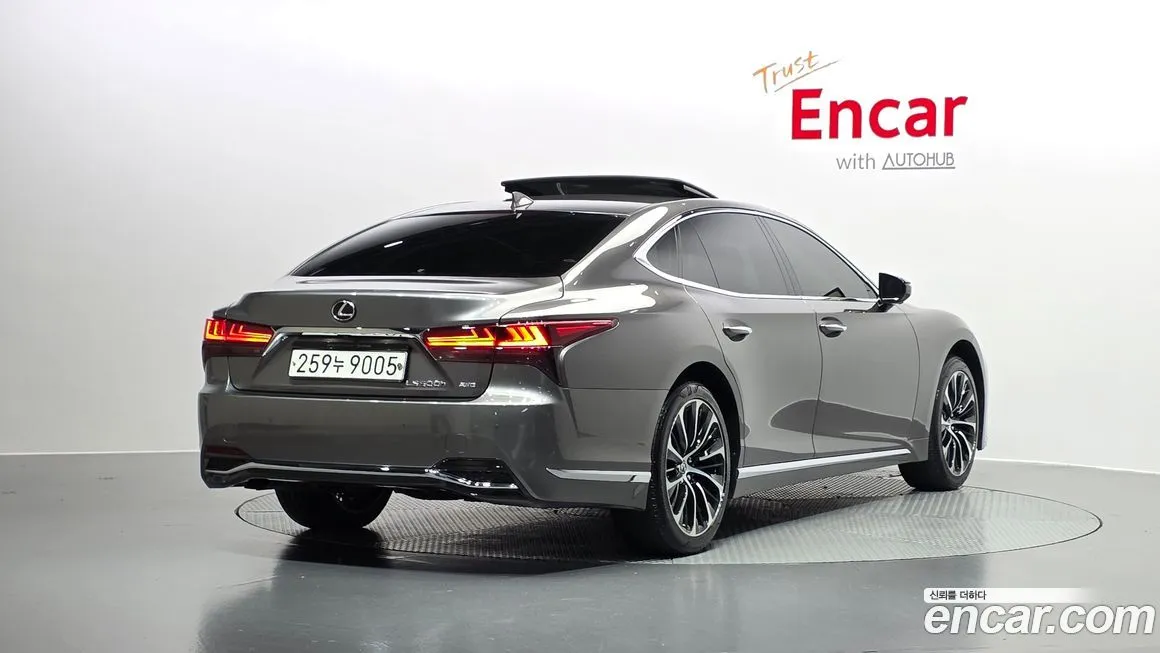 Lexus LS 2023 из KR, фото 2